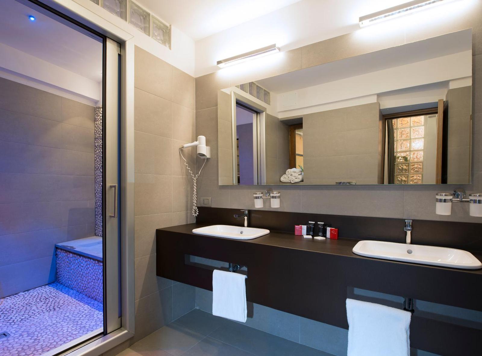 Hotel Trevi